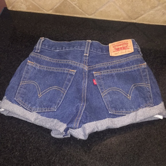 90s Levi’s 550 high waist cutoff jean shorts 26” - Picture 2 of 8